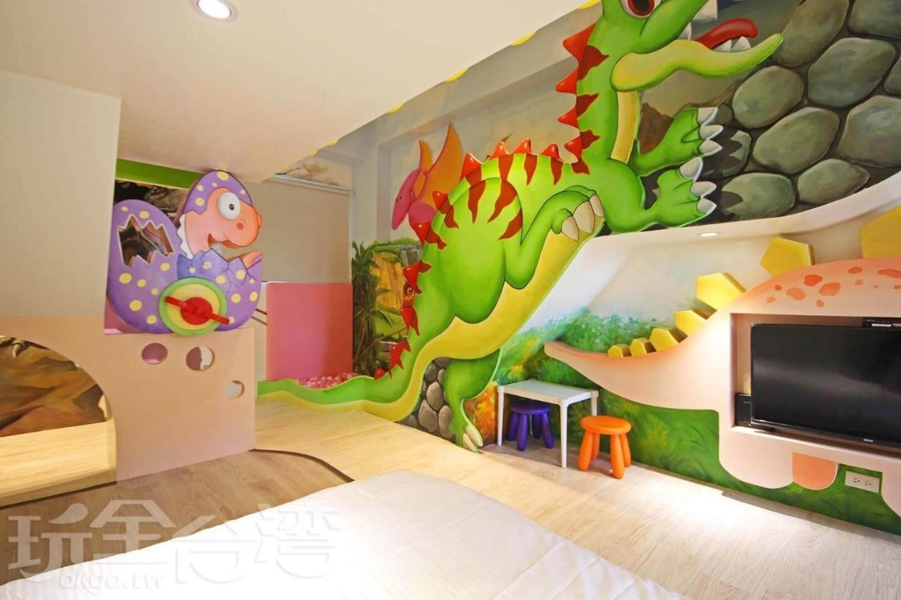 Fun Holiday Family Hostel Tainan Eksteriør billede