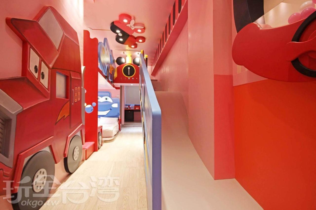 Fun Holiday Family Hostel Tainan Eksteriør billede