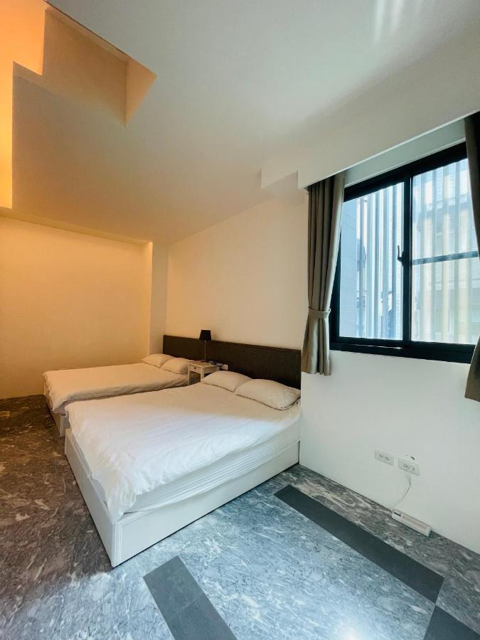 Fun Holiday Family Hostel Tainan Eksteriør billede