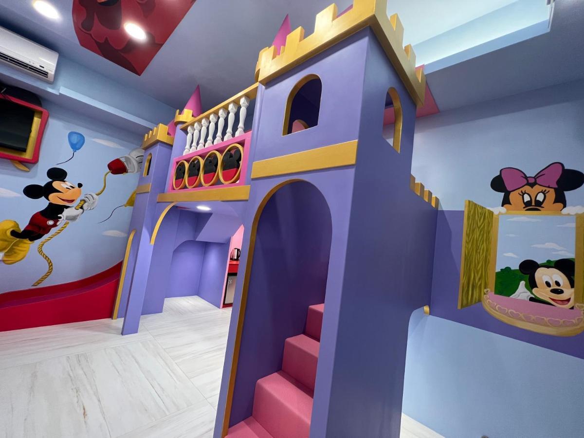 Fun Holiday Family Hostel Tainan Eksteriør billede