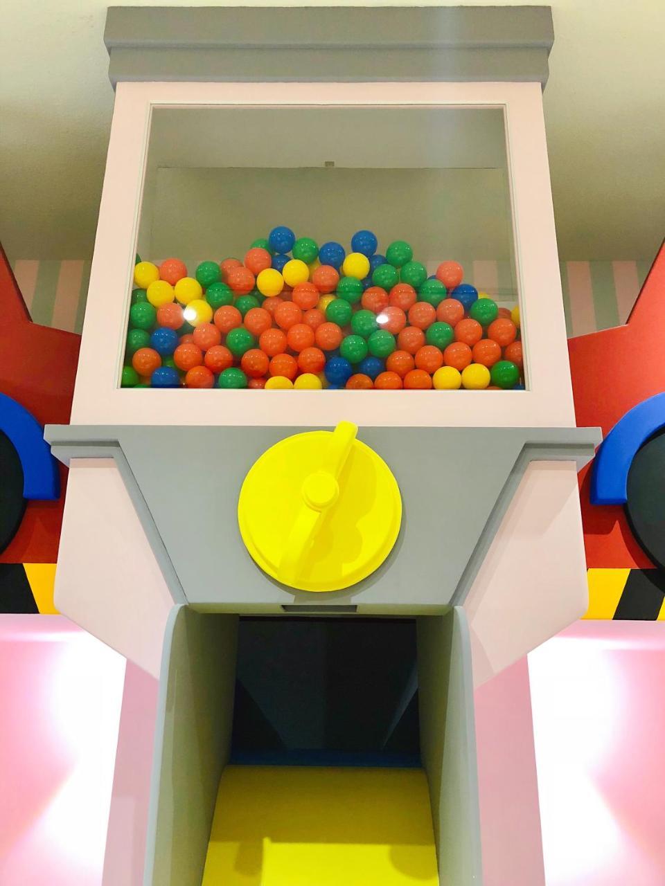 Fun Holiday Family Hostel Tainan Eksteriør billede