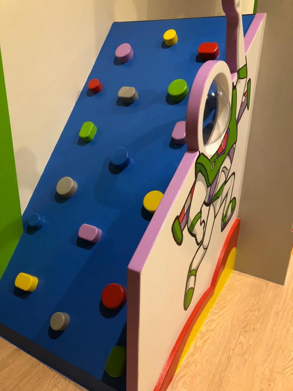 Fun Holiday Family Hostel Tainan Eksteriør billede